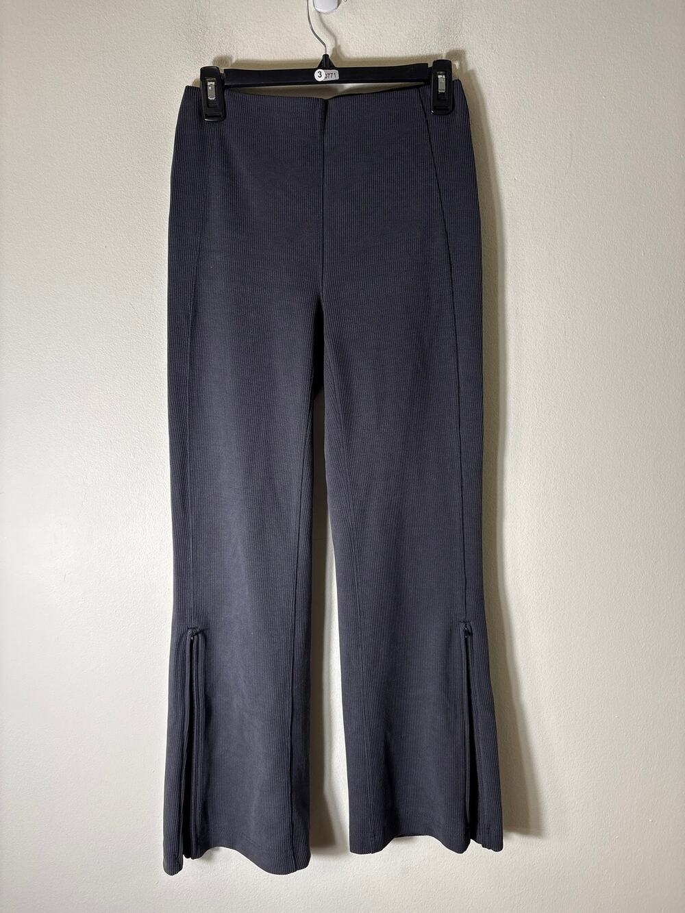 Lululemon Dark Gray Ribbed Flair Leg Zip Yoga Pants Sz 6